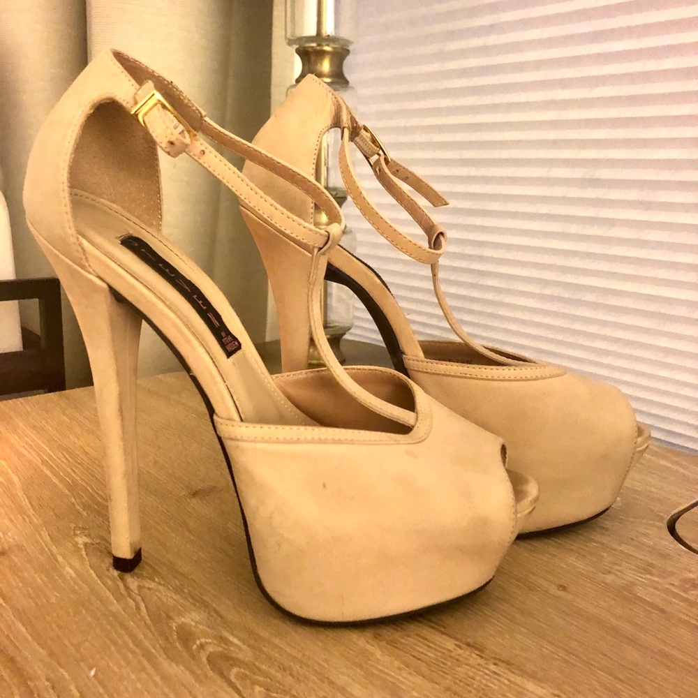 Nude/Tan Steve Madden Suede Platform Heels